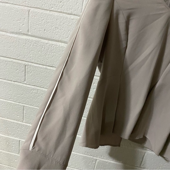 Fitted Dressy Blouse Flare Peplum Style Racing Stripe V Neck Longsleeve Medium - Picture 13 of 14